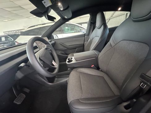 Used 2026 Tesla Model Y 2WD image 5