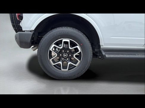 New 2025 Ford Bronco Outer Banks image 21
