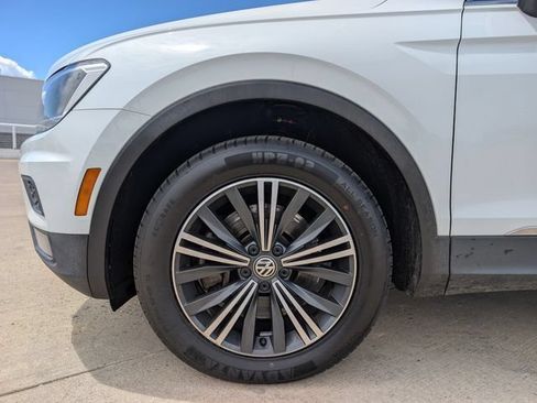 Used 2019 Volkswagen Tiguan SEL AWD/4WD image 11