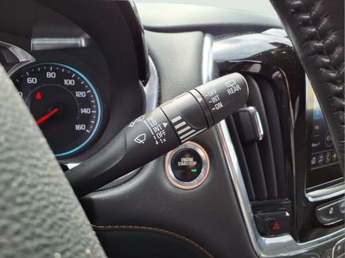Certified 2020 Chevrolet Traverse LT AWD/4WD image 17