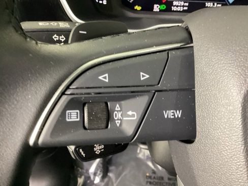 Used 2025 Audi Q3 2.0T Premium image 27