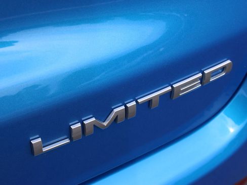 Used 2025 Jeep Compass Limited image 29