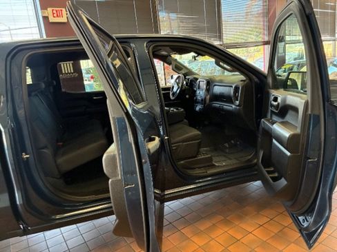 Used 2021 Chevrolet Silverado 1500 Custom image 26