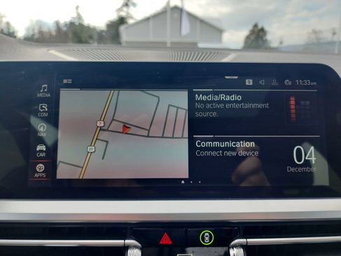 Used 2021 BMW 330i xDrive Sedan w/ Convenience Package image 16