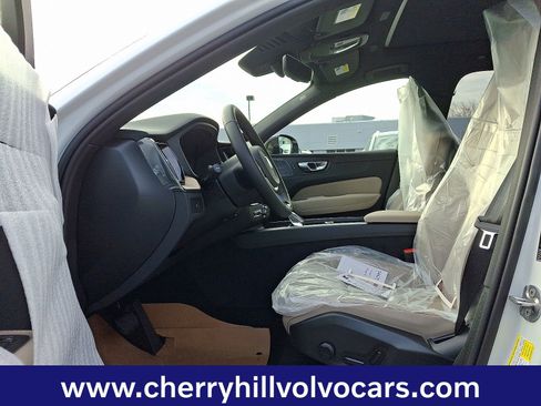 New 2026 Volvo XC60 B5 Plus w/ Protection Package Premier image 9