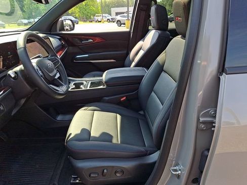 Used 2026 Chevrolet Traverse Z71 w/ Driver Confidence Package AWD/4WD image 13