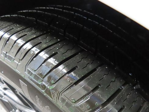 Used 2025 Ford Expedition Active image 8