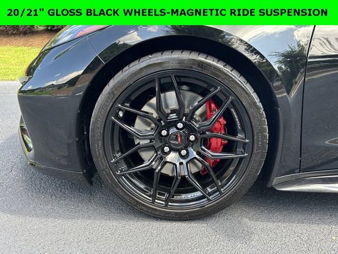 Used 2025 Chevrolet Corvette Z06 image 2