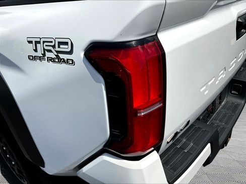 Used 2024 Toyota Tacoma TRD Off-Road AWD/4WD image 24