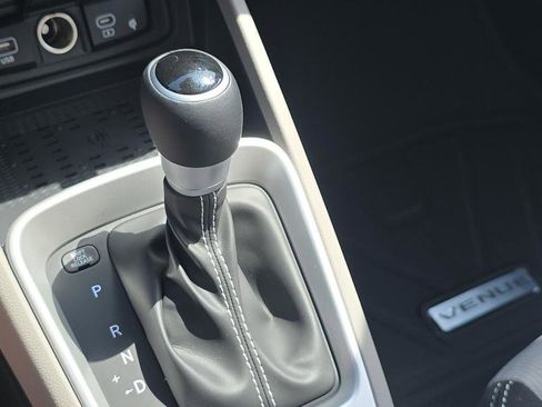 New 2026 Hyundai Venue SEL FWD image 22