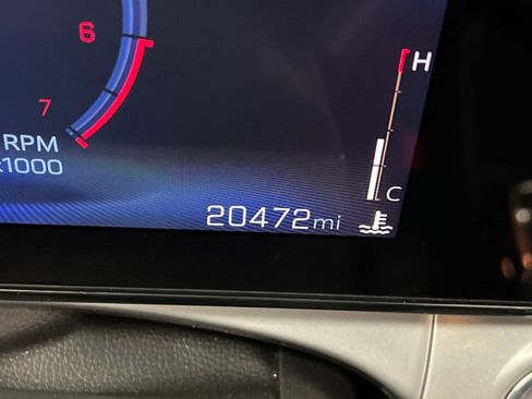 Used 2025 Chevrolet Trax LT image 42