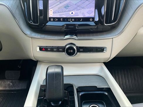 Certified 2023 Volvo XC60 B5 Plus w/ Climate Package AWD/4WD image 43