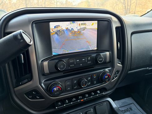 Used 2015 GMC Sierra 2500 Denali w/ Duramax Plus Package image 11