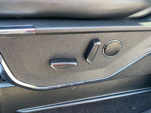 Used 2023 Ford F150 Lariat w/ Equipment Group 502A High image 13