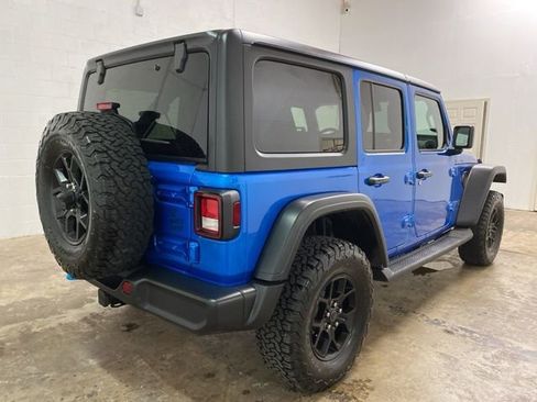 Used 2024 Jeep Wrangler Unlimited image 6