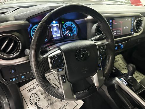 Used 2021 Toyota Tacoma SR5 image 11