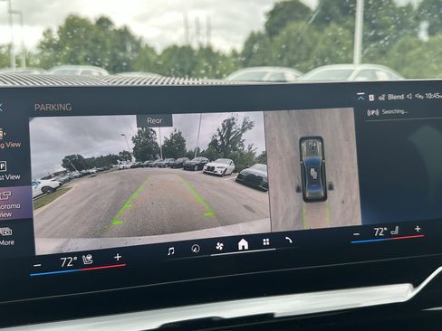 Used 2026 BMW 530i xDrive w/ M Sport Package image 24