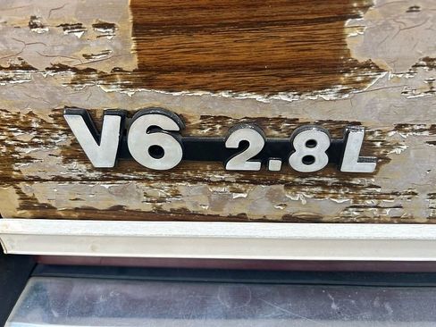 Used 1986 Jeep Wagoneer Limited image 9