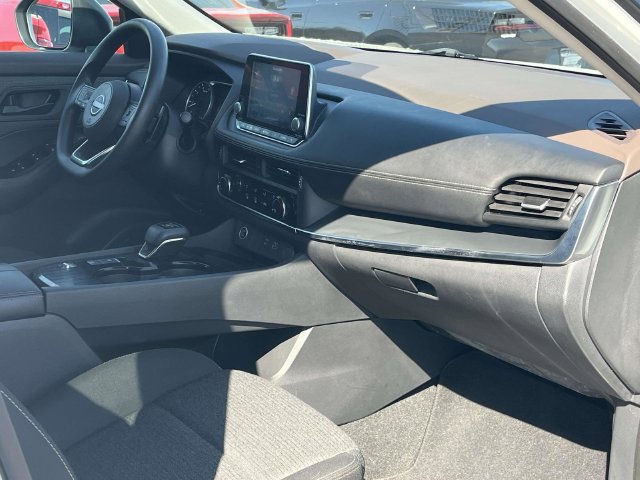 Used 2022 Nissan Rogue S FWD image 24