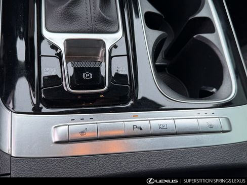 Used 2022 Kia Carnival EX FWD image 36