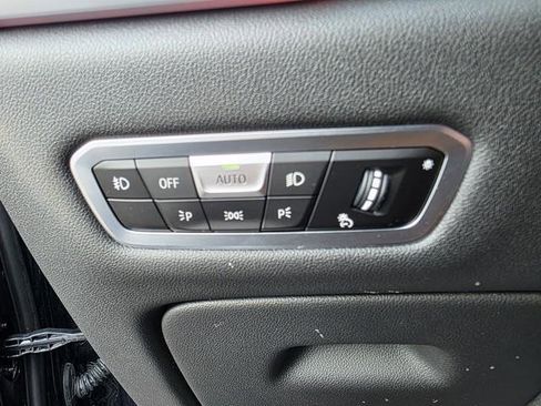 Used 2021 BMW X5 xDrive40i w/ M Sport Package image 12