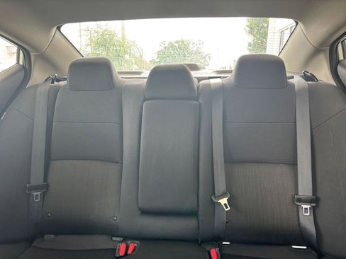 Used 2025 Nissan Altima 2.5 SV FWD image 38