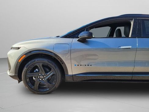 New 2026 Chevrolet Equinox EV RS image 18