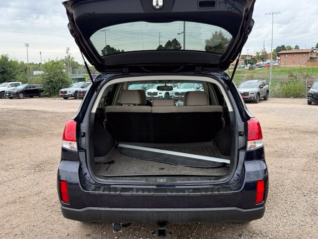 Used 2014 Subaru Outback 2.5i Premium AWD/4WD image 16
