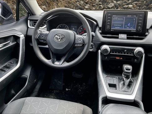 Used 2020 Toyota RAV4 XLE w/ All Weather Liner Package image 5