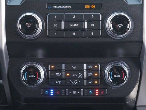 Used 2020 Ford F250 Platinum w/ FX4 Off-Road Package image 23