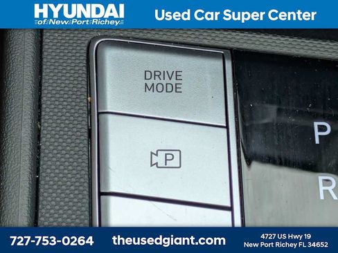 Used 2024 Hyundai Elantra SE FWD image 21
