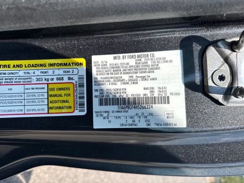 Used 2017 Ford Mustang GT Premium RWD image 9