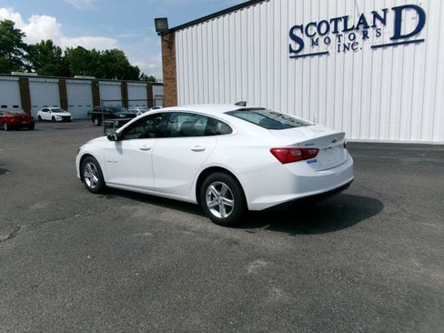 Used 2024 Chevrolet Malibu LS w/ Driver Confidence Package FWD image 8
