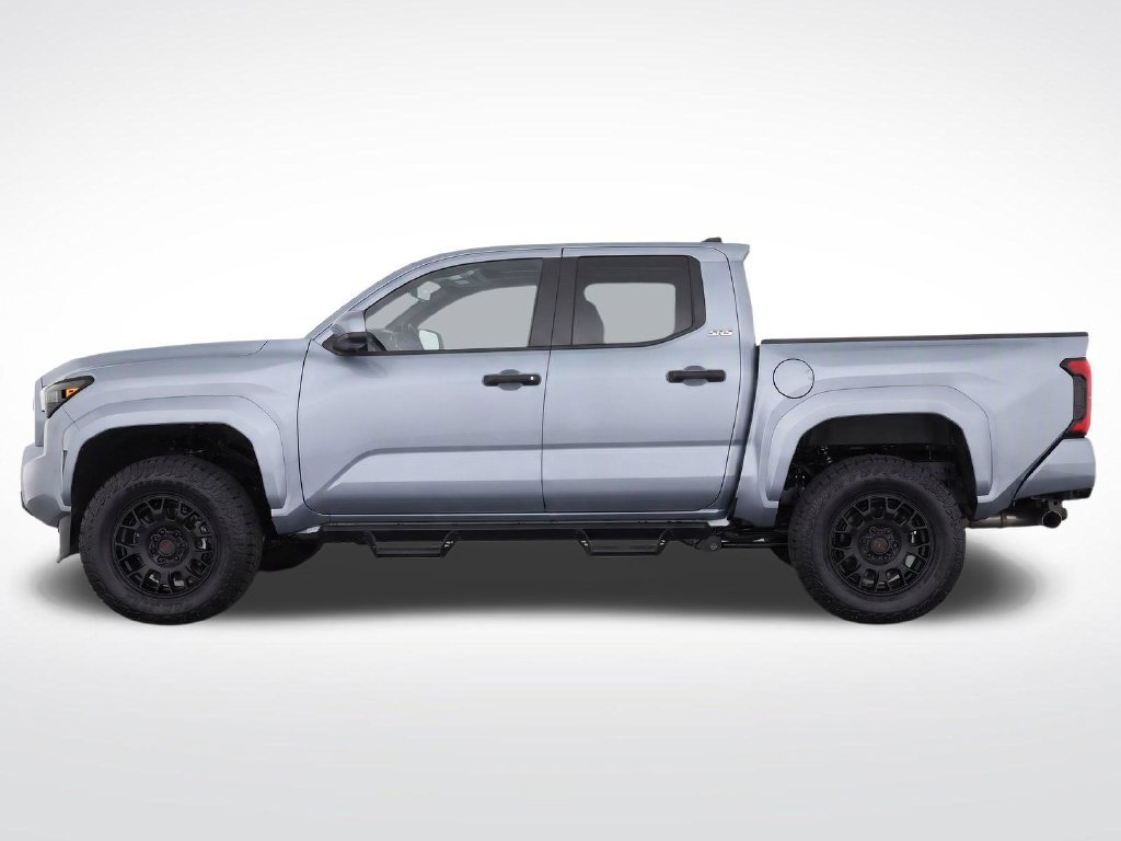 Used 2026 Toyota Tacoma SR5 AWD/4WD image 7