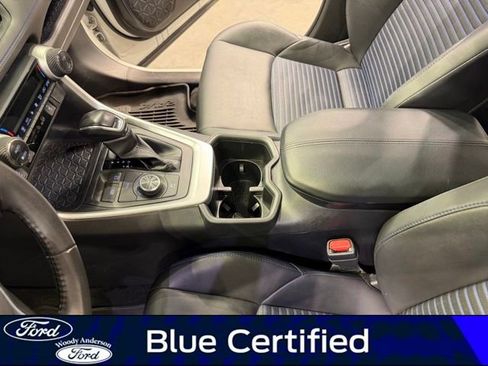 Used 2022 Toyota RAV4 XSE AWD/4WD image 18