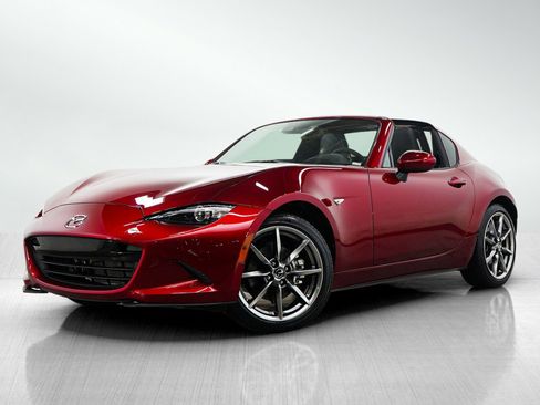 Used 2023 MAZDA MX-5 Miata Grand Touring RWD image 2