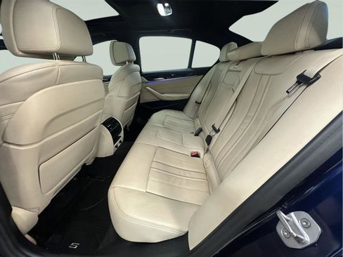 Used 2018 BMW 540i xDrive image 26