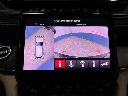 Used 2025 Jeep Grand Cherokee L Limited w/ Luxury Tech Group II image 11