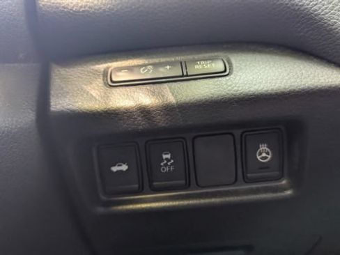 Used 2017 Nissan Altima 2.5 SV w/ Convenience Package FWD image 30