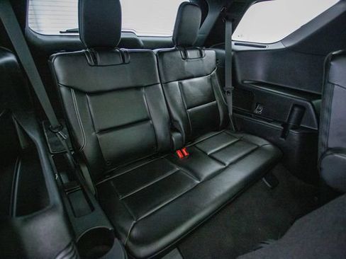 Used 2022 Ford Explorer ST image 29