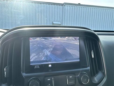 Used 2020 Chevrolet Colorado Z71 w/ Z71 Midnight Edition image 19