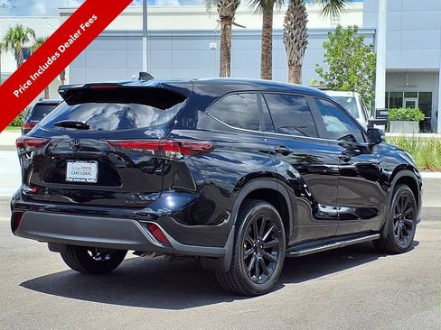 Used 2026 Toyota Highlander XLE AWD/4WD image 7
