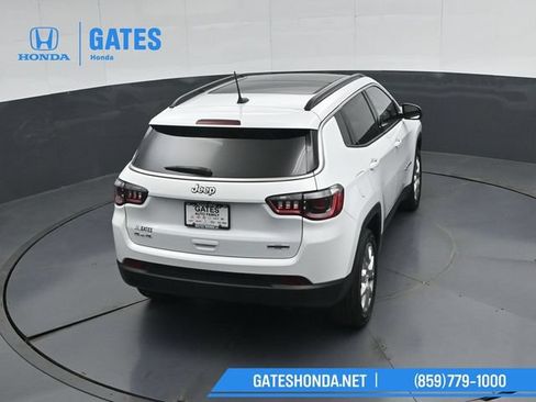 Used 2022 Jeep Compass Latitude w/ Sun and Sound Group AWD/4WD image 50