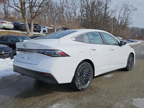 New 2026 Nissan Sentra SV image 6