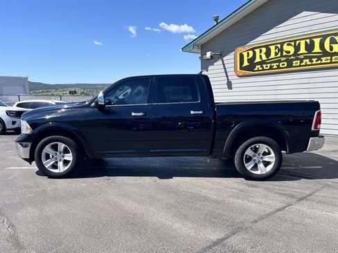 Used 2015 RAM 1500 Laramie w/ Convenience Group AWD/4WD image 8