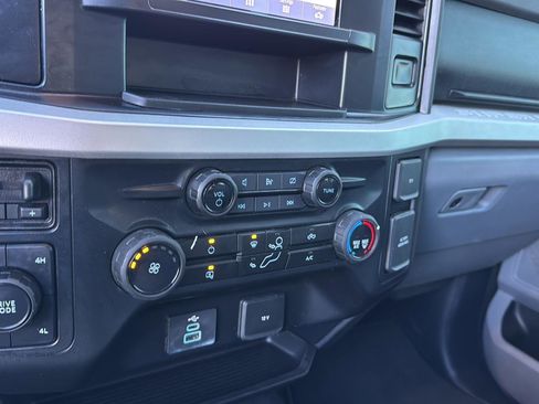 Used 2024 Ford F250 XLT image 22