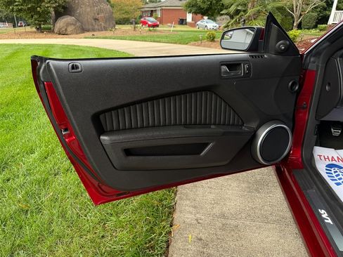 Used 2014 Ford Mustang Shelby GT500 w/ SVT Track Pack image 46