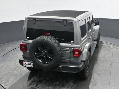 Used 2023 Jeep Wrangler Altitude image 36
