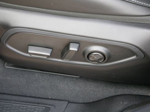 New 2025 Jeep Grand Cherokee Limited w/ Black Appearance Package image 13