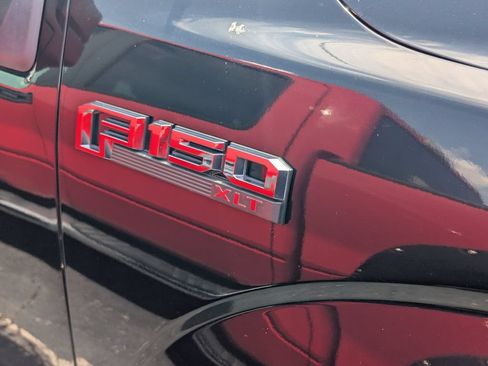 Used 2018 Ford F150 XLT AWD/4WD image 16